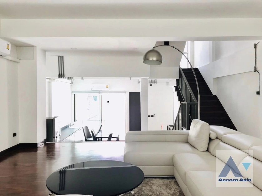  1  3 br Townhouse for rent and sale in Sukhumvit ,Bangkok BTS Thong Lo at Townhouse in Sukhumvit AA23999