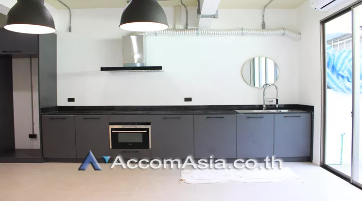 10  3 br Townhouse for rent and sale in Sukhumvit ,Bangkok BTS Thong Lo at Townhouse in Sukhumvit AA23999