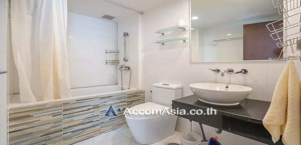 8  2 br Condominium For Rent in Ploenchit ,Bangkok BTS Chitlom at Urbana Langsuan 23717