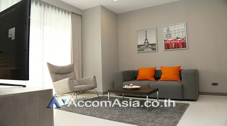  1 Bedroom  Condominium For Rent in Silom, Bangkok  near BTS Chong Nonsi (AA24016)