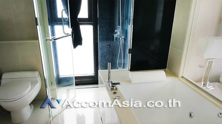 7  2 br Condominium For Rent in Silom ,Bangkok BTS Chong Nonsi at The Address Sathorn AA24019