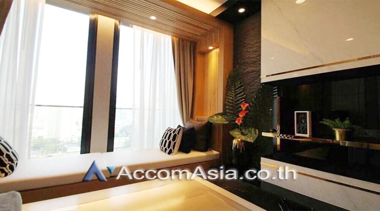 unit 1 Bedroom  Condominium For Rent in Ploenchit, Bangkok  near BTS Ploenchit (AA24051)