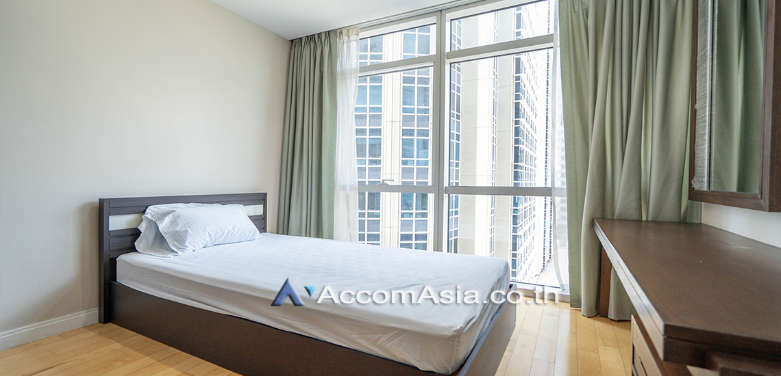 5  2 br Condominium For Rent in Ploenchit ,Bangkok BTS Ploenchit at Athenee Residence AA24064