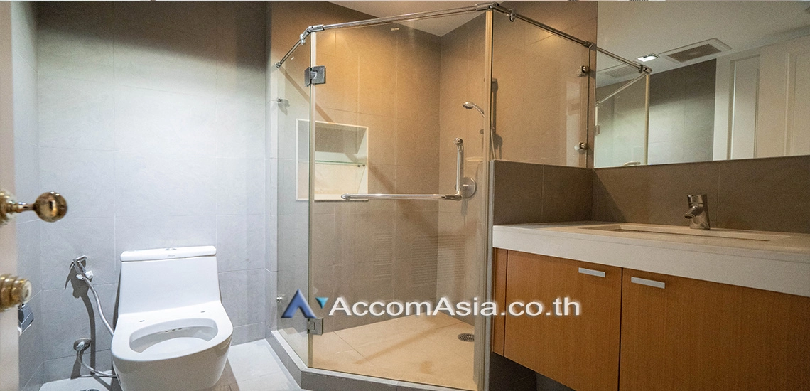 7  2 br Condominium For Rent in Ploenchit ,Bangkok BTS Ploenchit at Athenee Residence AA24064