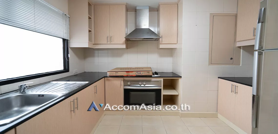 5  3 br Apartment For Rent in Sukhumvit ,Bangkok BTS Asok - MRT Sukhumvit at Easy to access BTS and MRT AA24071