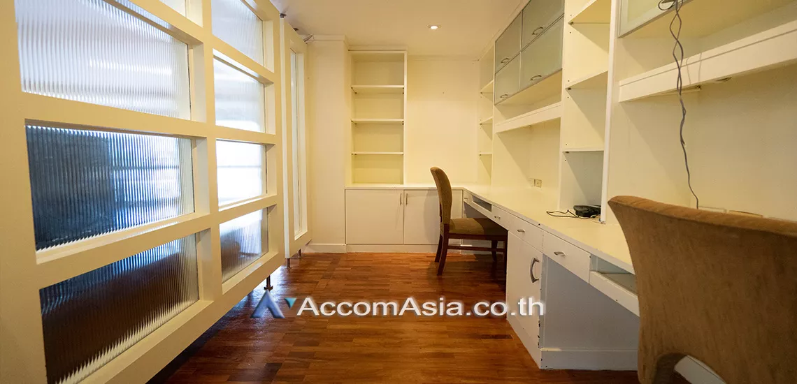 4  3 br Apartment For Rent in Sukhumvit ,Bangkok BTS Asok - MRT Sukhumvit at Easy to access BTS and MRT AA24071