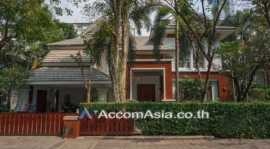 19  4 br House for rent and sale in Sukhumvit ,Bangkok BTS Thong Lo at Privacy and Peaceful AA24100