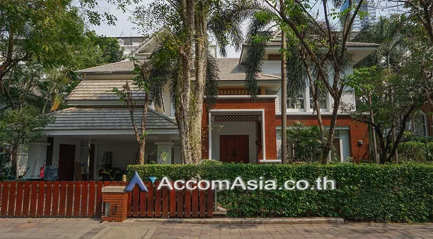  2  4 br House For Rent in Sukhumvit ,Bangkok BTS Thong Lo at Privacy and Peaceful AA24100
