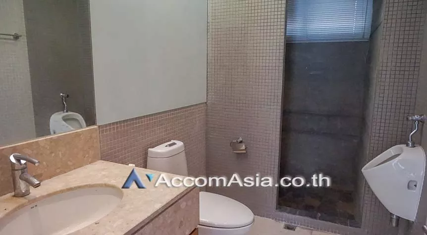 5  4 br House For Rent in Sukhumvit ,Bangkok BTS Thong Lo at Privacy and Peaceful AA24100