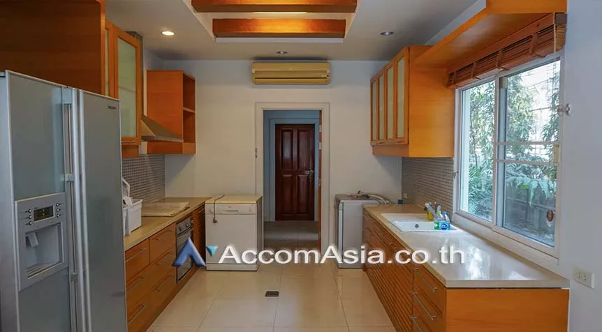 7  4 br House For Rent in Sukhumvit ,Bangkok BTS Thong Lo at Privacy and Peaceful AA24100