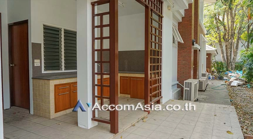 9  4 br House for rent and sale in Sukhumvit ,Bangkok BTS Thong Lo at Privacy and Peaceful AA24100