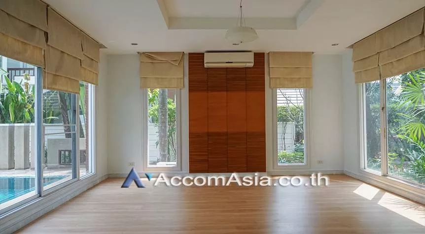 10  4 br House For Rent in Sukhumvit ,Bangkok BTS Thong Lo at Privacy and Peaceful AA24100