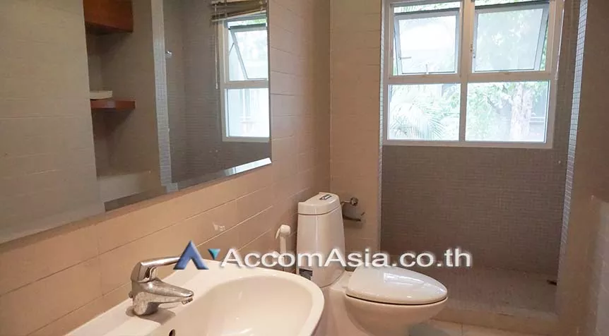 16  4 br House For Rent in Sukhumvit ,Bangkok BTS Thong Lo at Privacy and Peaceful AA24100