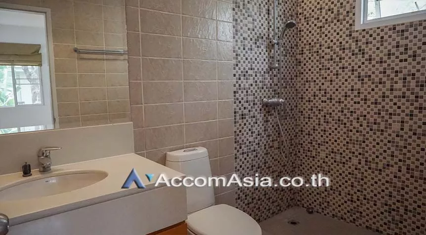 17  4 br House For Rent in Sukhumvit ,Bangkok BTS Thong Lo at Privacy and Peaceful AA24100