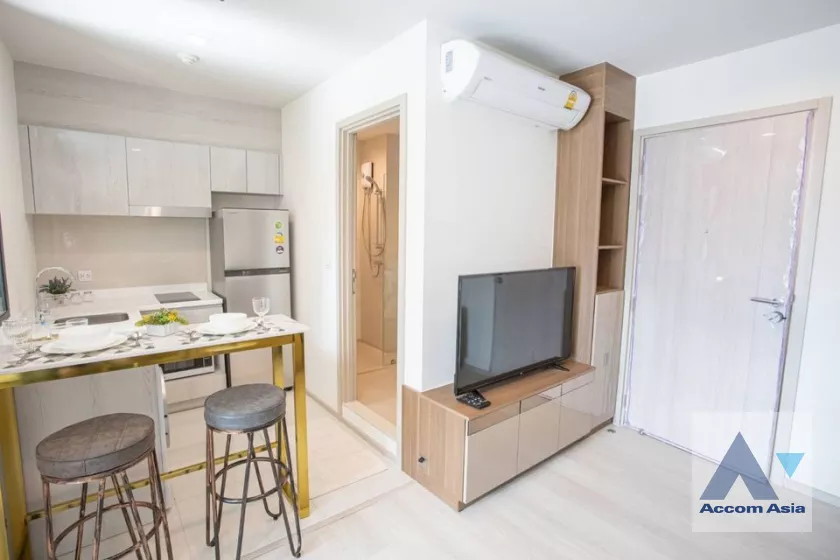 unit 1 Bedroom  Condominium For Rent in Ploenchit, Bangkok  near BTS Ploenchit (AA24104)