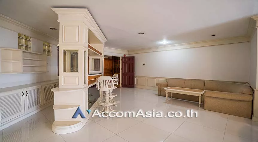  4 Bedrooms  Condominium For Rent & Sale in Sukhumvit, Bangkok  near BTS Nana (23728)