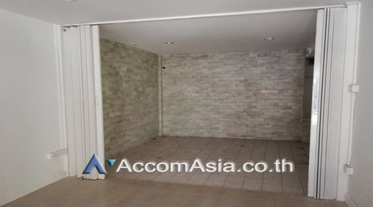 unitHome Office |  3 Bedrooms  Townhouse For Rent in Sukhumvit, Bangkok  near BTS Phrom Phong (AA24129)