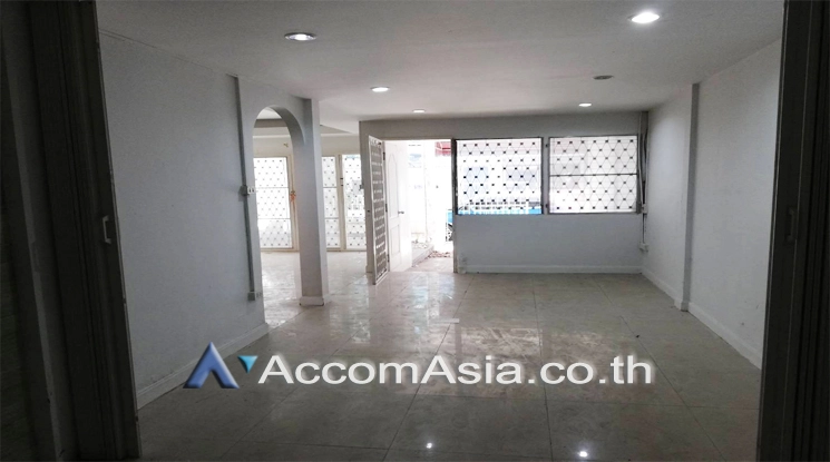 4  3 br Townhouse For Rent in sukhumvit ,Bangkok BTS Phrom Phong AA24129