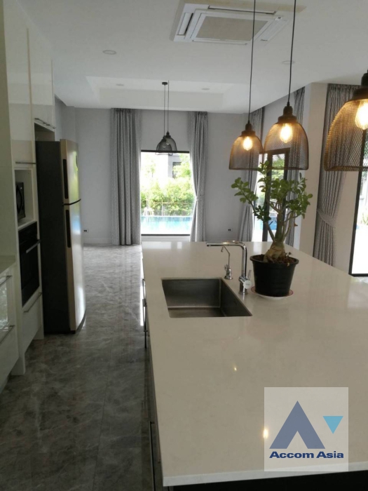 8  4 br House For Rent in Sukhumvit ,Bangkok BTS Phrom Phong AA24155