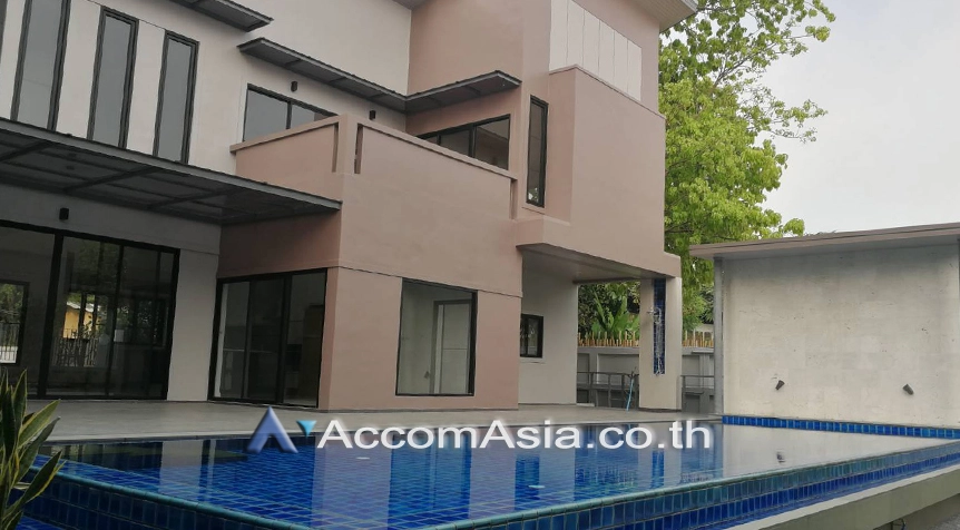 unitPrivate Swimming Pool |  4 Bedrooms  House For Rent in Sukhumvit, Bangkok  near BTS Phrom Phong (AA24156)
