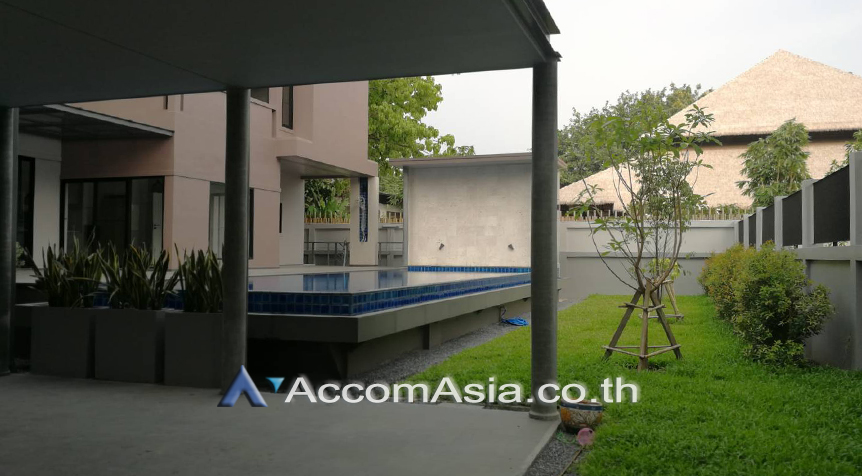  1  4 br House For Rent in sukhumvit ,Bangkok BTS Phrom Phong AA24156