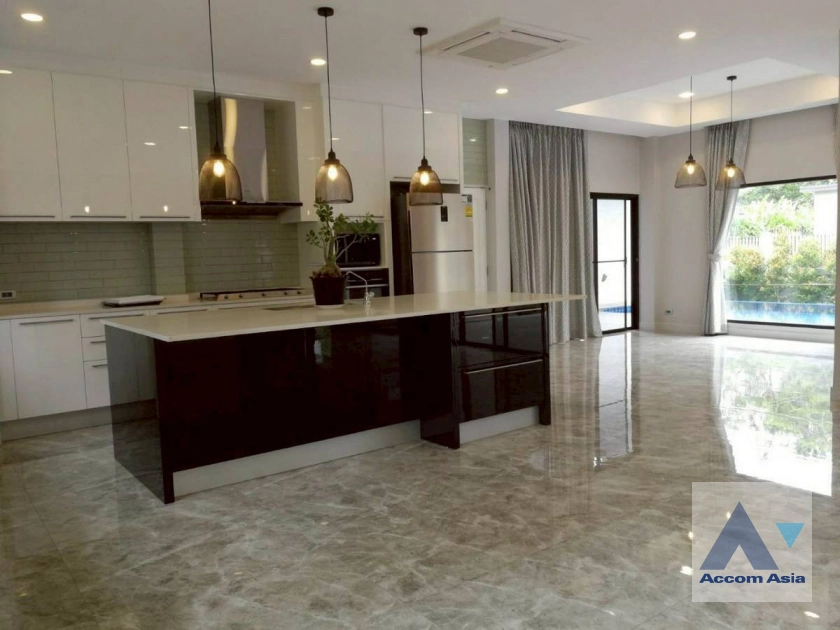 9  4 br House For Rent in Sukhumvit ,Bangkok BTS Phrom Phong AA24156