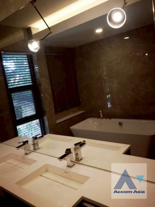 17  4 br House For Rent in Sukhumvit ,Bangkok BTS Phrom Phong AA24156