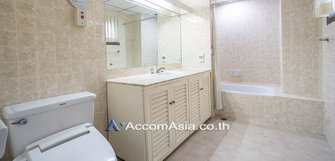 10  3 br Apartment For Rent in Sukhumvit ,Bangkok BTS Phrom Phong at Suite For Family AA24172