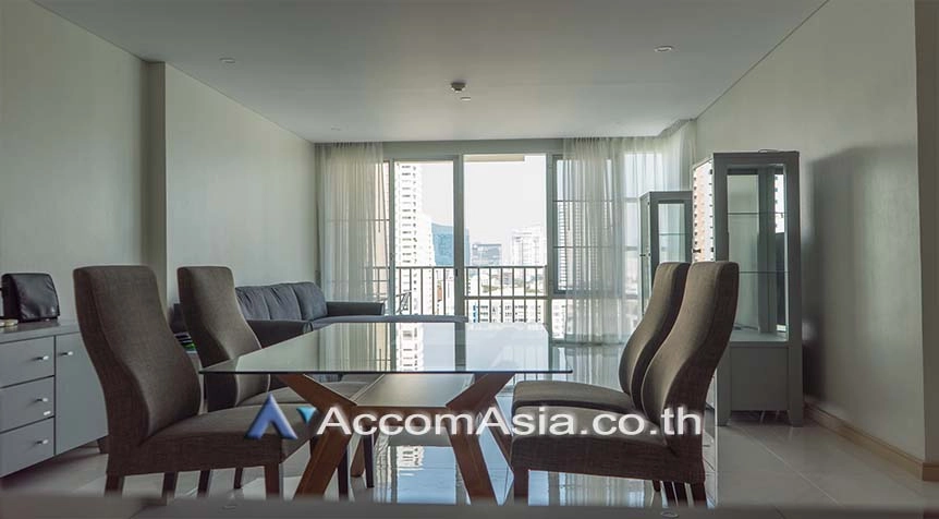 Pet friendly |  2 Bedrooms  Condominium For Rent in Sukhumvit, Bangkok  near BTS Ekkamai (AA24182)
