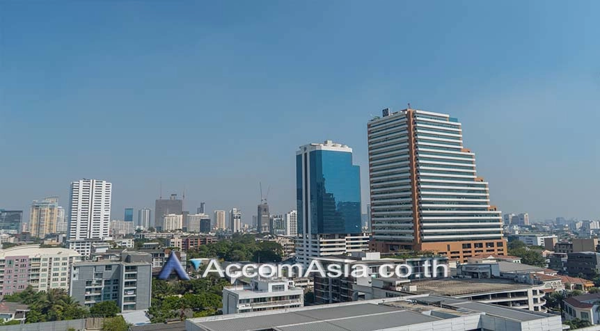 Pet friendly condominium for rent in Sukhumvit, Bangkok Code AA24182