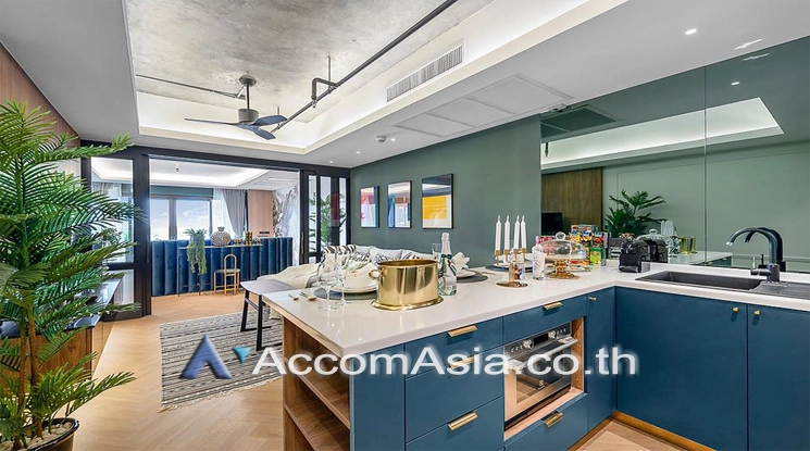  1  2 br Condominium For Sale in Silom ,Bangkok BTS Surasak at Nusa State Tower AA24186