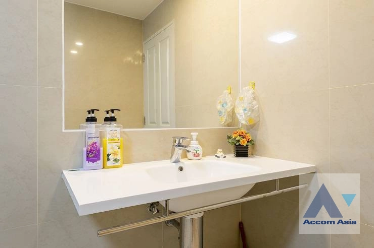 14  2 br Condominium for rent and sale in Charoen Nakhon ,Bangkok BTS Krung Thon Buri at Baan Sathorn Chaophraya AA24191