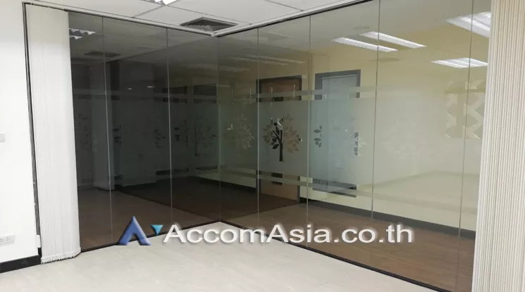 4  Office Space For Rent in Phaholyothin ,Bangkok MRT Phahon Yothin at Viwatchai Building AA24207