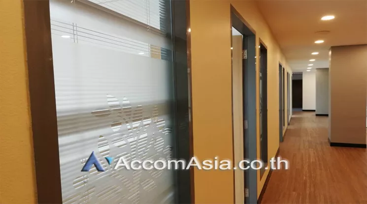 5  Office Space For Rent in Phaholyothin ,Bangkok MRT Phahon Yothin at Viwatchai Building AA24207