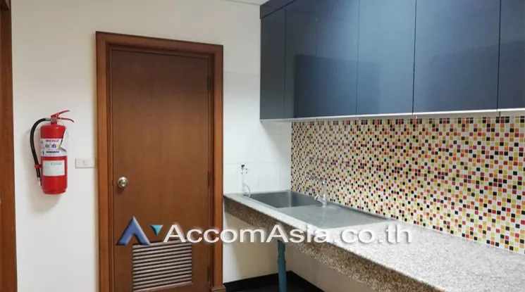 9  Office Space For Rent in Phaholyothin ,Bangkok MRT Phahon Yothin at Viwatchai Building AA24207