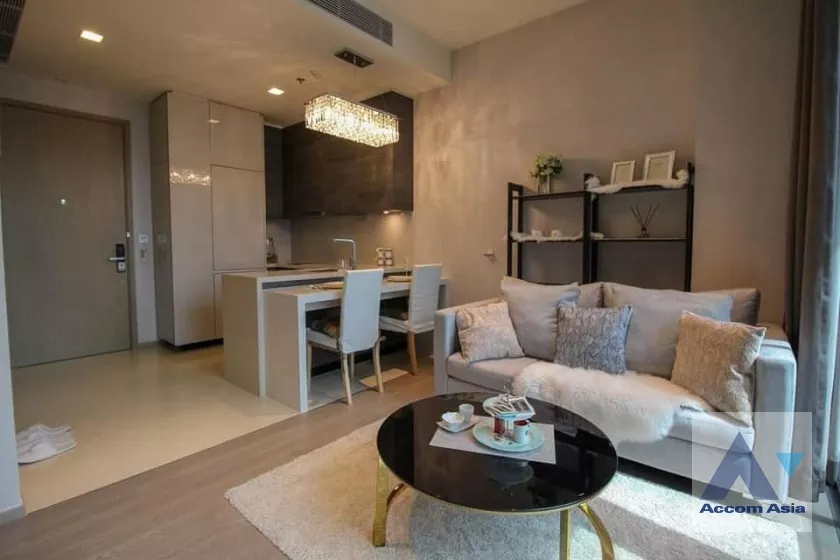  1 Bedroom  Condominium For Rent & Sale in Sukhumvit, Bangkok  near BTS Asok - MRT Sukhumvit (AA24219)