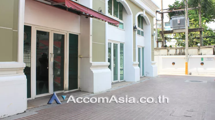  2  3 br Retail / Showroom For Rent in Sukhumvit ,Bangkok BTS Asok - MRT Sukhumvit at Wattana Suite AA24228