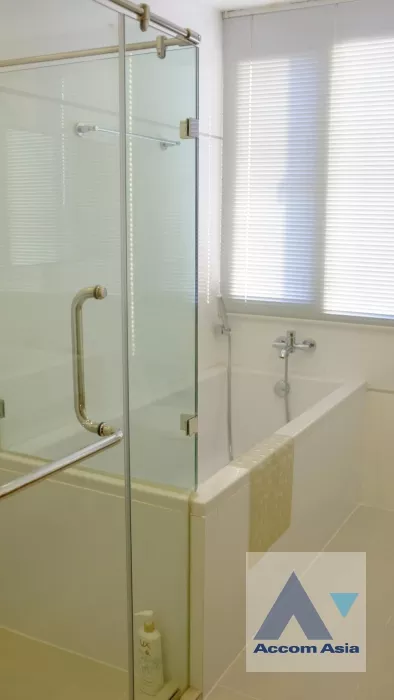 8  2 br Condominium For Sale in Ratchadaphisek ,Bangkok BTS Thong Lo at Thru Thonglor AA24229