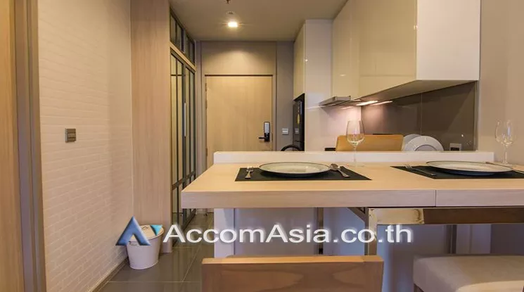 Pet friendly |  1 Bedroom  Condominium For Sale in Sukhumvit, Bangkok  near BTS Ekkamai (AA24231)