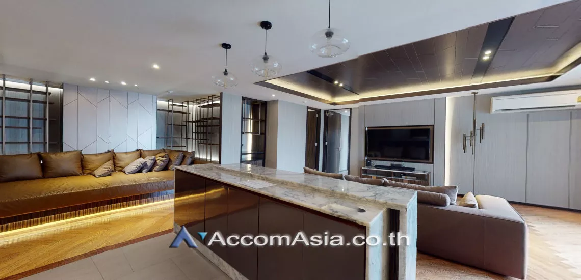 unit 2 Bedrooms  Condominium For Sale in Sukhumvit, Bangkok  near BTS Phrom Phong (AA24244)