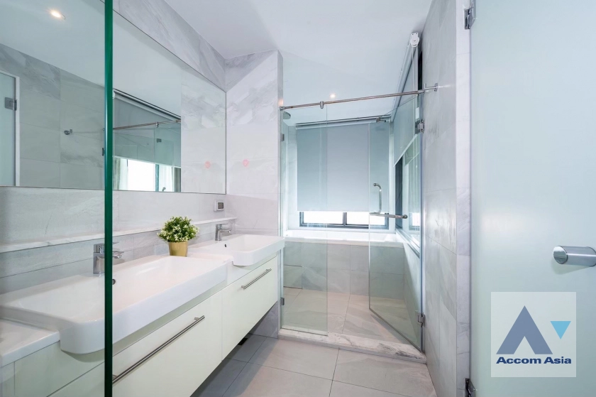 14  2 br Condominium for rent and sale in Sukhumvit ,Bangkok BTS Ekkamai at Rhythm Ekkamai AA24254