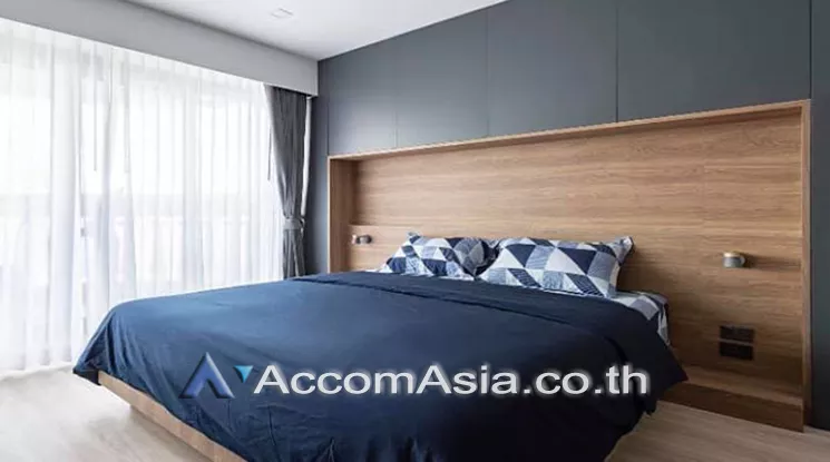 unit 1 Bedroom  Condominium For Rent in Silom, Bangkok  near BTS Surasak (AA24273)