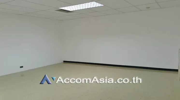 unit Office space For Rent in Ratchadaphisek, Bangkok  near MRT Sutthisan (AA24286)