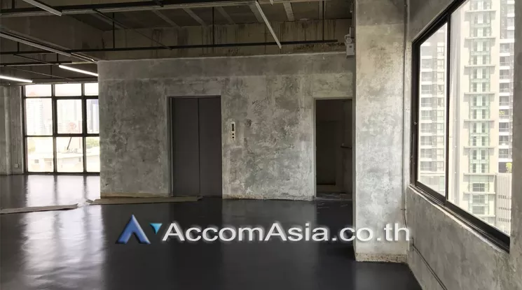 unit Office space For Rent in Sukhumvit, Bangkok  near BTS Phrom Phong (AA24289)