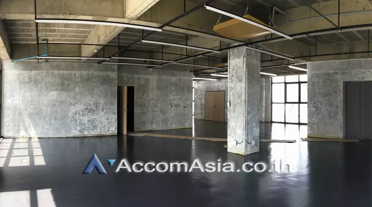  1  Office Space For Rent in Sukhumvit ,Bangkok BTS Phrom Phong at Office building near Phrom Phong Station AA24289