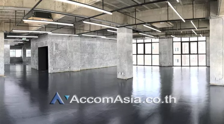 5  Office Space For Rent in Sukhumvit ,Bangkok BTS Phrom Phong at Office building near Phrom Phong Station AA24289