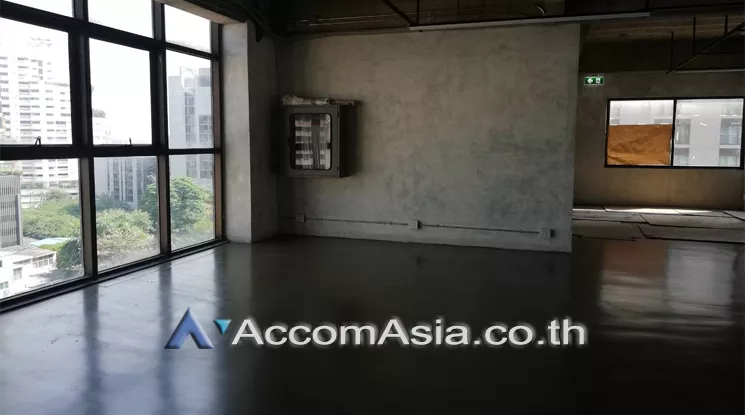  2  Office Space For Rent in Sukhumvit ,Bangkok BTS Phrom Phong at Office building near Phrom Phong Station AA24292