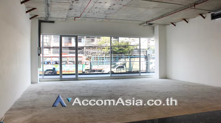 unit Office space For Rent in Sukhumvit, Bangkok  near BTS Phra khanong (AA24296)