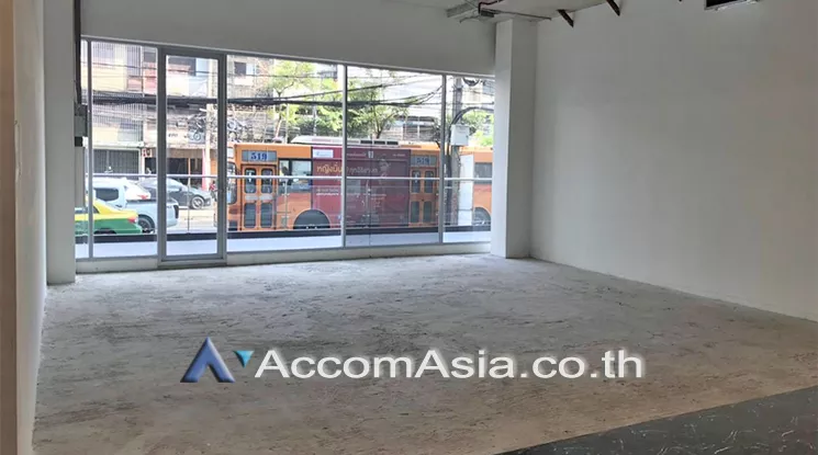 unit Office space For Rent in Sukhumvit, Bangkok  near BTS Phra khanong (AA24297)