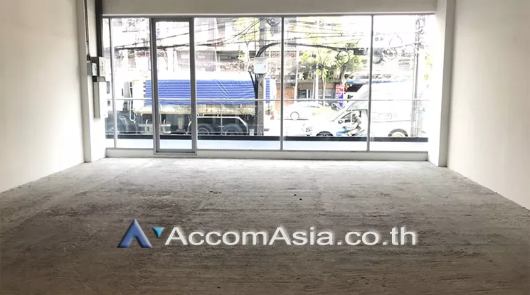 unit Office space For Rent in Sukhumvit, Bangkok  near BTS Phra khanong (AA24297)